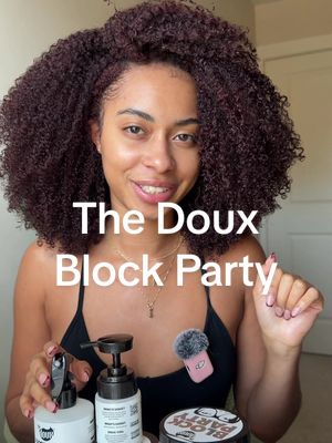 I tried the NEW Block Party collection from @The Doux Hair Care made to support long-lasting styles, shine, and frizz control, especially in intense humid climates. as someone who lives in the south, i can already see this becoming a staple. will you be trying this collection? 🫣💭 #thedoux #douxgang #douxpartner #antihumidity #curlroutine 