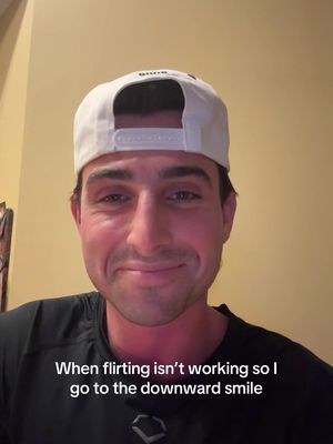 Iykyk🙃🙂‍↕️❤️  . . #flirting #downwardsmile #Love #single #followme 