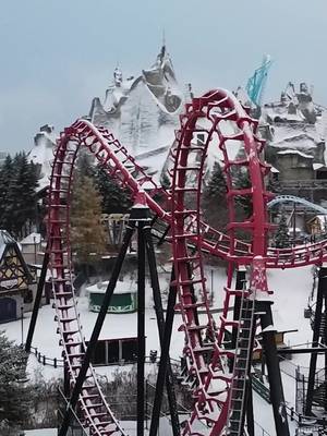 The snow falls, the park sparkles, and everything feels like a winter dream inside a snow globe. ❄️✨ #Winterfest #CanadasWonderland #WinterWonderland #FYP #DroneVideo #DroneFootage #DronePhotography #AerialView #WinterVibes #Toronto #TorontoWinter #OntarioWinter