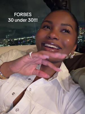 how I found out that I made the @Forbes 30 under 30 list 🥹🖤 