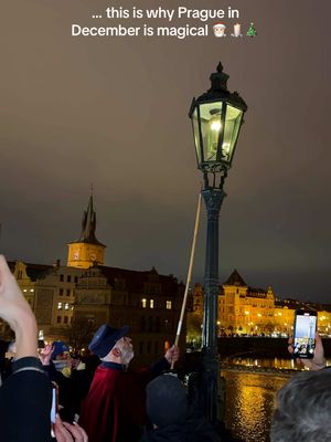 Every year from Dec 1st, a man dressed as a historical lamplighter walks across Charles Bridge & lights each gas lamp by hand…just like they did in the 1800s.  📆 Dec 1st - Dec 23rd  ⏰ 4pm approx (after sunset)  📍 SAVE & SHARE for your next winter trip ❄️  #prague #christmas #winter #travelprague #praguecity 