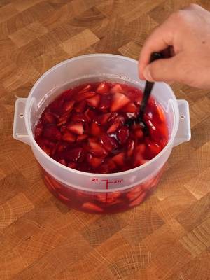 You can do this with almost any fruit btw. For citrus fruits just use the peel and the sugar will extract the oil from the peel to make a delicious syrup. 