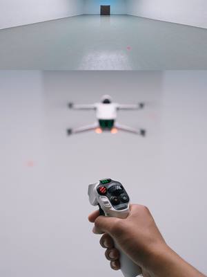 Antigravity A1 Emergency Brake Test: Stop Instantly 🛑 Antigravity A1 is here and so we thought we'd put the emergency brake to the test. Watch how, with just one tap, the drone stops on a dime - giving you an added layer of peace of mind for your flight. #AntigravityA1 #Antigravity #360drone