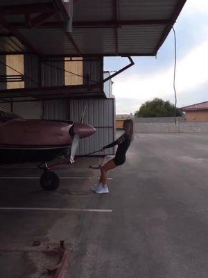 Fly with me to work ❤️ little vlog of a day in my life working my dream job! #pilot #sports #nfl