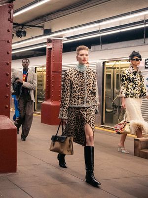 Highlights from the CHANEL Métiers d’art 2026 show.   #CHANELMetiersdArt #CHANELShow