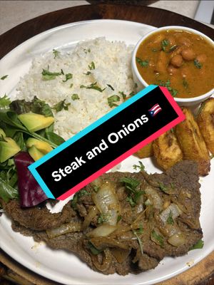 Steak & Onions Recipe 🇵🇷 * 2lbs Top Round Steak Thin Slice * 2 tbsp white vinegar * 2 tbsp Avocado or oil  * Sazon * 1 1/2 tsp Dominican powder  * 1/4 tsp cumin  * 2 tsp garlic * 2 tsp adobo * 3 grated garlic  * 1 large yellow onion or 2 small #puertoricanfood 