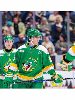 Cim has had enough of the green jersey misconceptions flying around, join him for a little history lesson on these beautiful sweaters🟢🟡 #fyp #foryou #foryoupage #sudbury @Sudbury Wolves 