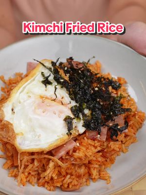 Sweet meets spicy in every bite! 🌶 🍳 This Kimchi Fried Rice gets an instant upgrade with CDO Sweet Ham, made with 100% premium pork slices, tender and meaty, with that perfect balance of sweet and salty. 💛 Uii, natakam na si bestfriend! 😋 #CDOSweetHam #Hamsarapsarapeveryday #HiBestfriend #FoodieFred