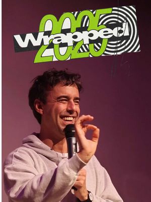 “SPOTIFY WRAPPED”- ti giochi TUTTO con i tuoi gusti musicali La nascita di un amore che si fonda su uno spotify wrapped di sole canzoni romane #Lucaravenna #coppie #amore #roma #standupcomedy