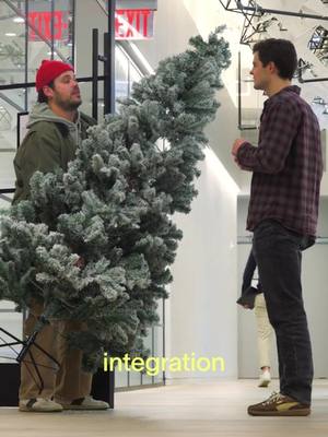 POV your team is having a chill holiday season bc Ramp does everyone’s expenses in 15 seconds 🎄 #corporatehumor #skit #expenses 