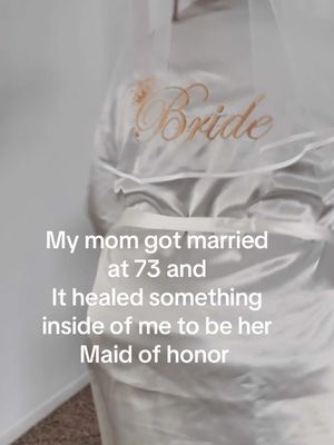 Hug your moms, time moves to fast  💓💓💓👰‍♀️