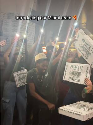 They say Miami does it better 🤭🤭🤭🤭 #miami #pizza #miamibeachflorida #florida #fyp 
