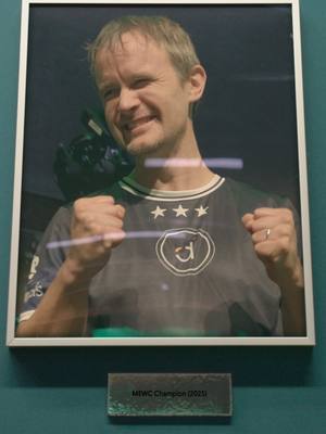 Dim, the new champ has emerged on the wall @Excel Esports . #MEWC 