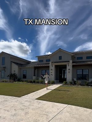 My dream home…!!😍 Just in the for the holidays!!🌲  With this builder every home built is one-of-a-kind and unique. They don’t just build luxury homes, but homes that are customized to your taste and specifications.🔥 This stunning home is located in Celina TX just 20 minutes from Frisco and about 50 minutes outside of Dallas proper. Absolutely stunning product sitting on an acre, this is truly a dream. You have all the freedom in the world and ability to customize or find one that’s already done!!✨ Builder Specs🏠: Located in📍: Celina, TX Price Range✨: $1.5m +/- Verse of the Day✝️: “God’s there, listening for all who pray, for all who pray and mean it.” ‭‭Psalms‬ ‭145‬:‭18‬ ‭ ✈️ Moving to Texas? DIRECT MESSAGE me to get started with your home journey  #dallasrealtor #dfwrealtor #luxuryhomes #friscohomes #reesekiselakrealtor  
