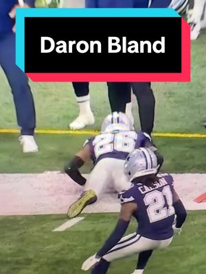 Gibbs genuinely made that man do a push up 😭😭 #nfl #fyp #foryou 