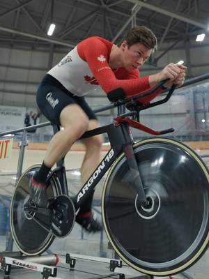 One month until National Championships….one month until my annual attempt at the KILO!  Have to get the position dialled in! #trackcycling #fixie #velodrome
