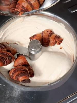 @Breads Bakery x VL rugelach ice cream 🍦  Now in most NYC scoop shops + Long Island!  #icecream #fyp #fypシ゚viral #fypage #nyc 