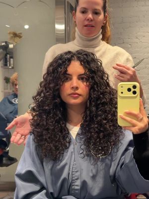 Best haircut I’ve had in so long!!!! 😍 #curlyhair #curlyhaircut @nevila_curldivinity 