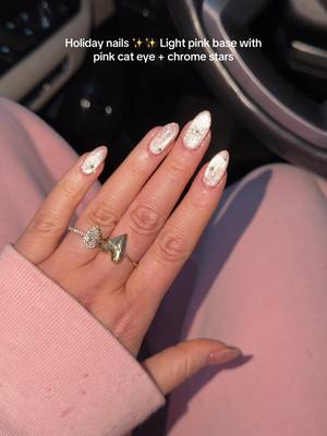 They’re kinda giving grandma nail color but when the light hits they’re fun 😂 #holidaynails #christmasnails #nyenails #boycottboringnails 