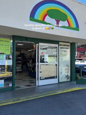 @Rainbow Acres you have my heart!! #lafood #lafoodie #smoothieshop 