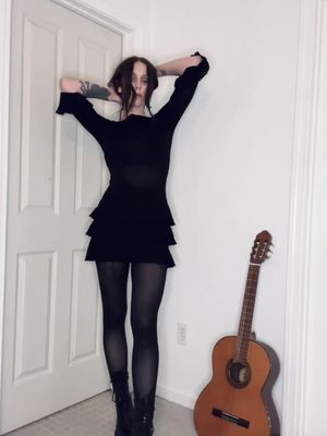 #ootn 🕰️🗝️ #outfitofthenight #witchfits #90sfashion #whimsigoth 
