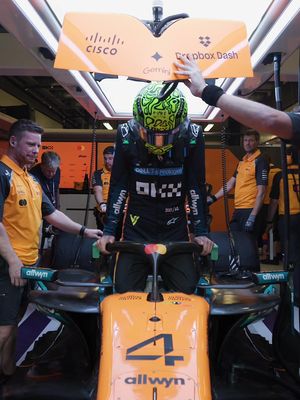 Ready to send it 🚀#McLaren #F1 #AbuDhabiGP #AbuDhabi 