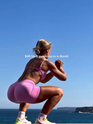 I‘m wearing @KEEPTHATPUMP LJ set in bubblegum 💕 use AMYBACH10 for a cheeky discount >> I actually couldn’t believe it. I came back to Bondi and wanted to do a quick gym workout at Beachouse and they told me it was $45. For one session 🤯  As much as I love my structured gym workouts, that price tag just doesn’t make sense when I know how much I can do outside for free. So if you’re visiting Bondi and don’t want to spend that much every time you train, here’s what I’d do instead: ✨1. Bondi Outdoor Gym – it’s a classic if you want to do some pull-ups and bodyweight training in the sun. It can be a bit of a testosterone zone though (especially since they removed the free weights) 😂 ✨2. My favourite spot: halfway along the Bondi to Bronte coastal walk, there’s a bench setup near Marks Park. Perfect for a quieter session with a view. Sometimes I do a Murph-like workout there: → 2km run (from Bondi Beach), 100 pull-ups, 200 pushups, 300 air squats, 2km run back followed by a mandatory swim 😊 ✨3. Or just go for a long walk, run, or do some beach sprints.  You get movement in, vitamin D, and vitamin sea. *side note: I‘ll always go back to train at Vrtus on Bondi Rd - I just love it there - pair it with my outdoor sessions and I‘m sweet 💜 #BondiBeach #OutdoorWorkout #BondiToBronte#NovoDoveCabelos 