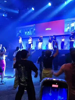 pov: you're @Khiran Huston at LES MILLS LIVE Tokyo 🕶️ #lesmillslive #lesmillslivetokyo #adidaslesmills #raybans 