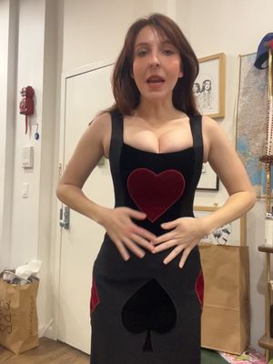 VINTAGE MOSCHINO MAKES LOCAL GIRL DO PERFECT LOIS IMPRESSION #vintage #moschino 