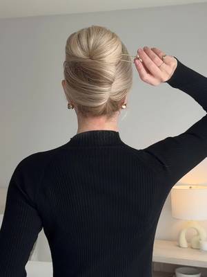 Easy French twist tutorial❤️ This French roll hairstyle is one of my most-shared looks by far, and still such a classic, especially for the holidays.✨ If you’d like the full step-by-step, comment and let me know. I’d be happy to re-share it for you. #frenchtwist #frenchroll #hairtutorial #easyhairstyles #holidayhairstyles 