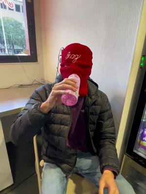 Tommy from Snag x Unwell Hydration blind taste test🔥 #snag #utaustin #texas #hookem #unwellambassador 