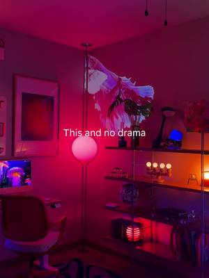 Night vibes in my maximalist apartment,  I’ve designed with statement pieces and colorful  dopamine decor. 🥰 #dopaminedecor #maximalism #interiorstyling #fyp  Maximalist interiors, dopamine decor, fyp, interior styling, apartment therapy, apartment design, cozy lighting, cozy aesthetic, design trends 2025