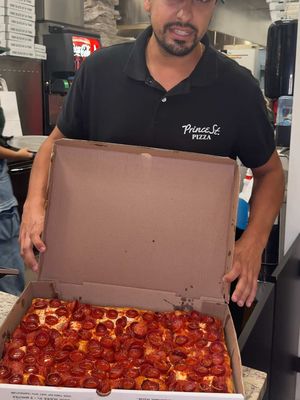 MIAMI, grand opening 12/11 🍕🌴 📍521 Lincoln Road, Suite 2  #pizza #pizzalover #pepperoni #miami #grandopening 