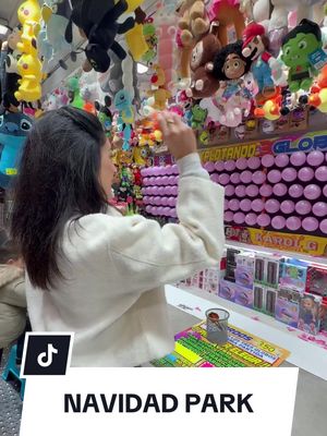 Publi 🎄🎡 El parque navideño más grande de Andalucía está en Sevilla: con atracciones, puestos de comida y una gran pista de hielo ❄️⛸️  El recinto ofrece más de 10.000 metros cuadrados dedicados al ocio familiar, con un tobogán gigante y alumbrado de Navidad ENTRADA GRATUITA HASTA EL 6 Enero📆  Horarios: se podrá visitar de lunes a viernes de 16.00 a 22.00 horas, y los fines de semana y festivos de 11.30 a 22.00 horas. Además podéis disfrutar de gran variedad de puestos de comida de churros, café, gofres, buñuelos con chocolate, perritos, hamburguesas, bocadillos, algodón dulce, entre otros. #doshermanas #navidad #atracciones #sevilla #navidadpark 