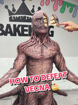 How to defeat Vecna 🍰 . . . . #strangerthings #vecna #cake #cakes #cakedecorating 