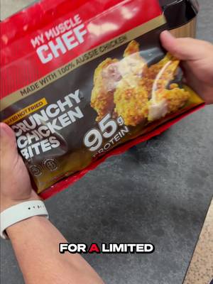 What are you waiting for?! These Crunchy Chicken Bites are only around for a limited time only 🚨🤤 #crunchy #chickenbites #chicken #airfryer #cook #new #limitedtimeonly #onlineonly #protein #mymusclechef #mymc #everybodyeverygoal