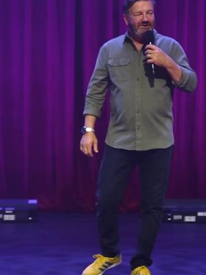 Trying too hard on socials isn't my thing. #comedy #comedy #comedytour #livecomedy #australia #aussiehumour