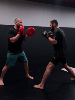 👊🏼