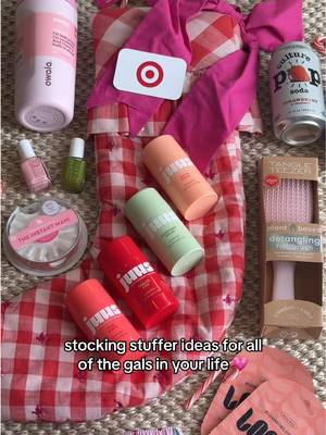 The best stocking stuffers are the ones you’ll reach for every day! 🎀 Keep this holiday season fresh with juus deodorant scents ✨ Available on target.com! @target #stocking #stockingstuffer #giftideasforher #giftidea #target 