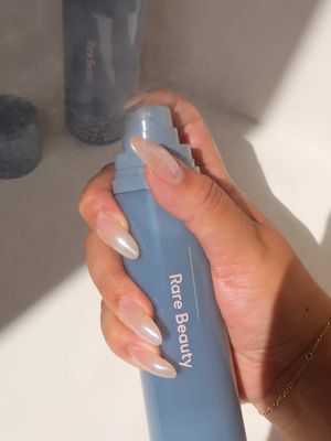 this new feel seen collection got some blue going on @Selena Gomez  can be all yourssss now! get it online @sephora, Sephora @Kohl’s, and rarebeauty.com. #rarebeauty #selenagomez #newrarebeauty #findcomfort #gotsomebluegoingon