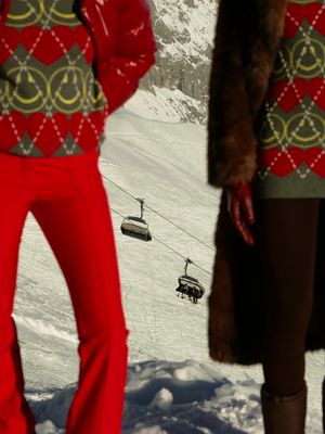 A Smiley Winter’s Tale soon begins...💛❄️ #Smiley #SmileyWintersTale #WeAreAllOriginal @Moschino 