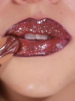 Hot Chocolate with a side of shimmer ☕️✨ ‘Tis the season of yummy, sparkly hot cocoa lips 🍫 @Mia Galvan is dipping into this gorgeous chocolate #lipcombo that’s perfect for your festive night outs ⤵️ 🤎 Trace’d Out Lip Liner in ‘Bored Heaux’ 🤎 Gloss Bomb Shimmer Stix in ‘Hot Chocolit’ Cop this stunning lip duo now ONLY on #TikTokShop 💫