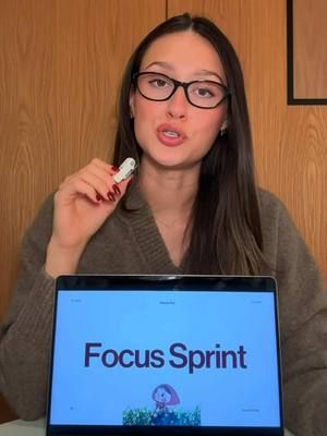 How to create one year’s worth of momentum in 90 days. If you wanna join me in a Focus Sprint comment “sprint” bc we start so soooon 🏃🏼‍♀️💨 (Day 1: Jan 5th 2026!!)  inspired by @Luise | Psychologist ✿ 💻🧚🧠 #goalsetting #mindsetshift #SelfImprovement 