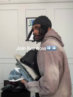 Mid week sale on going now, join our live for flash sale price #explorepage #fashion #fyp #la #streetwear #nystreetwear #soho #nyc #gooddeals #StreetFashion #nyfashion 