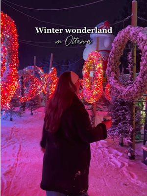 A magical Christmas experience in Ottawa 🎄🌌✨ Walk through the Holiday Light Stroll and the brand new  Arboreal Lux Forest Light Walk! Take part in festive activities and see some of the best holiday decorations in Ottawa 🌟  And of course you can’t visit @Saunders Farm with out grabbing some wood fire pizza and cider as well 🍻🍕  Gifted #saundersfarm #ottawachristmas #canadianchristmas #ottawa 