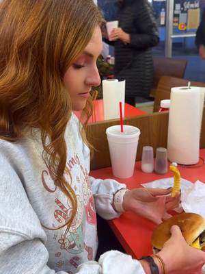 Happy birthday to me #birthday #burgers #frenchfries #dinner 
