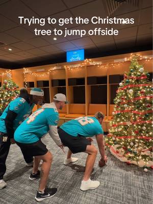 got ‘emmmm 🤣🎄 #christmas #nfl #quinnewers #olliegordon #offside 