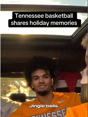 and that’s how you give back  👊 watch the full video at the link in our bio.  @Tennessee Basketball #volunteers #tennesseeathletics #community #giving #christmas
