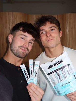 #ListerinePartner Between coffee shops, date nights, and airports, the new LISTERINE®️ On-The-Go Liquid Mouthwash Packets live in our bag now. @ListerineOfficial You can grab yours on Amazon. Stay cute, kissable, and fresh besties🩵