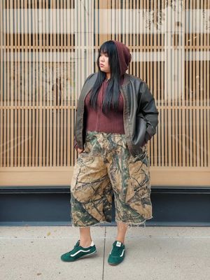 @Meghan Q. Mai stepping out for the holidays in the emerald green Super Lowpro. 💚